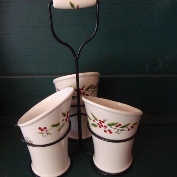 Holiday Utilities Silverware Holder Caddy Holly Berries - Picture 2 of 6